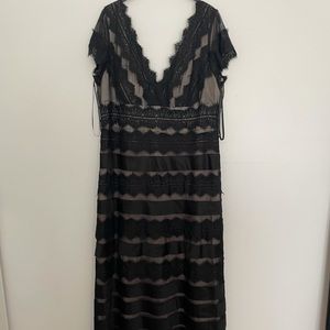 JS Collections Black Lace Sleeveless Long Dress size 16